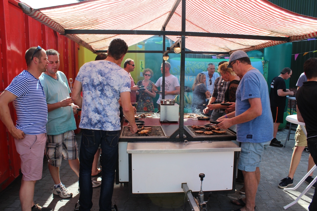 De Samenwerking BV BBQ-1